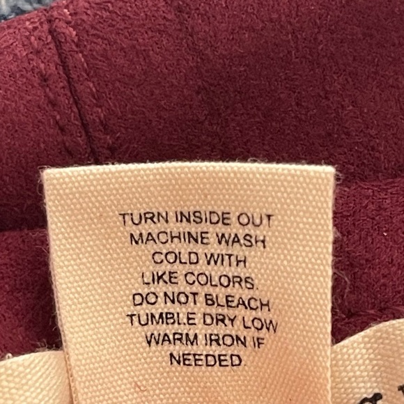 Dress Barn Retrology Burgundy Faux Suede Button Skirt NWT - Picture 6 of 7